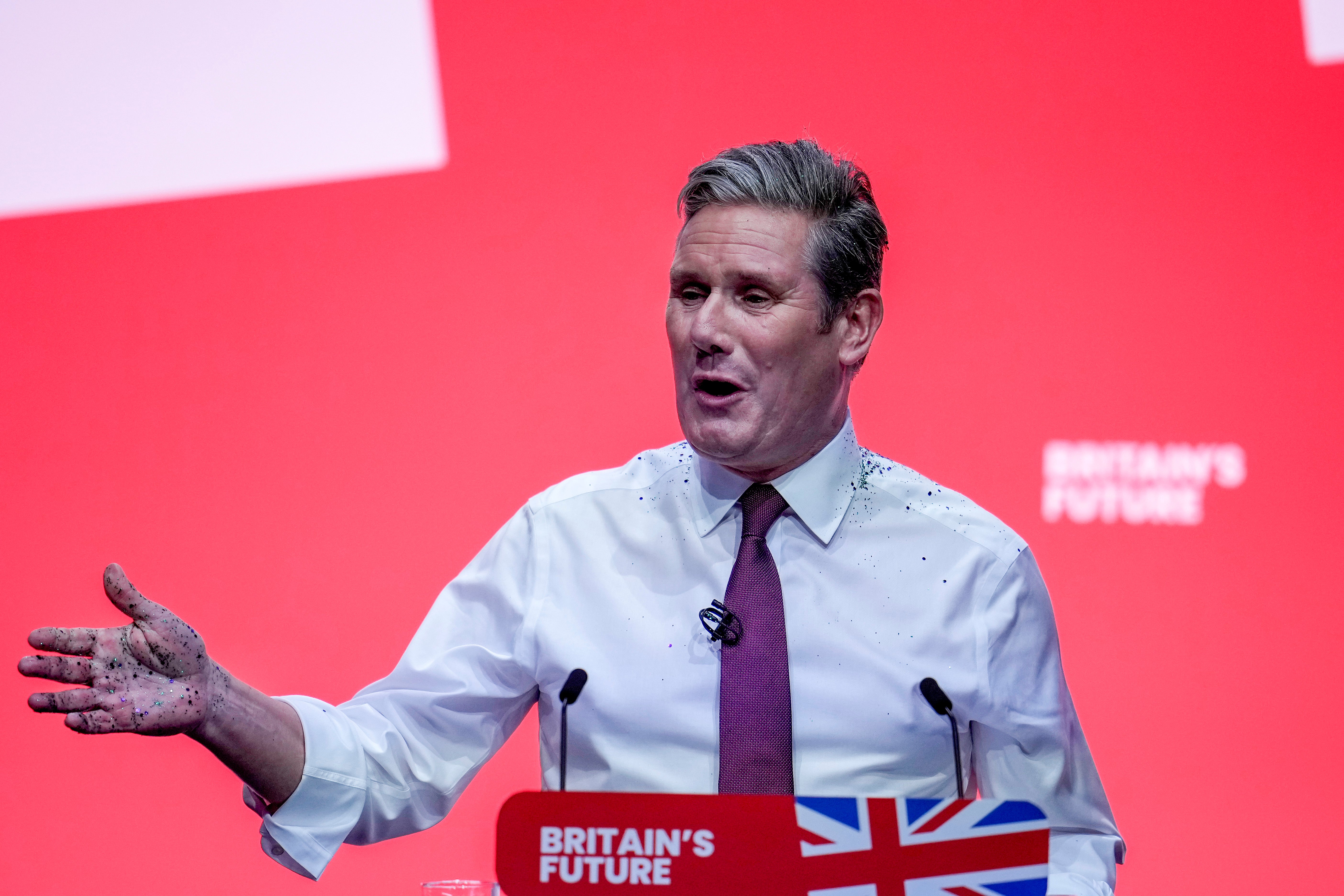 pKeir Starmer delivers leader's speech with glitter on shoulders /p