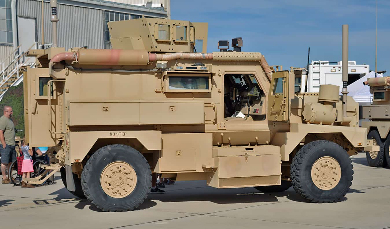 ??????????? Cougar 4x4 ????? MRAP