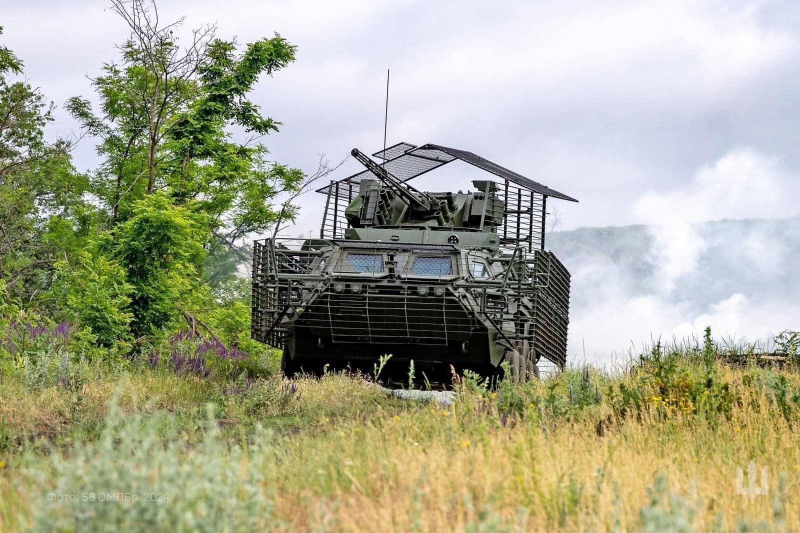 BTR-4E na ozbroyenni 56 brigadi ZSU, cherven` 2024 roku. Foto: 56 OMPBr.