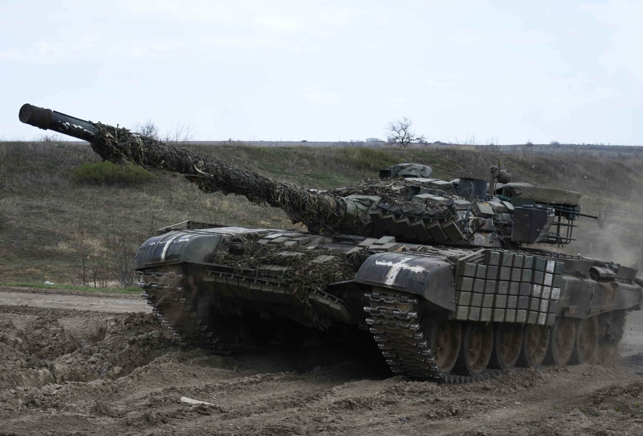 A modified Polish T-72M1R in service with the Armed Forces of Ukraine, 2023. Photo credits: 22nd Separate Mechanized Brigade