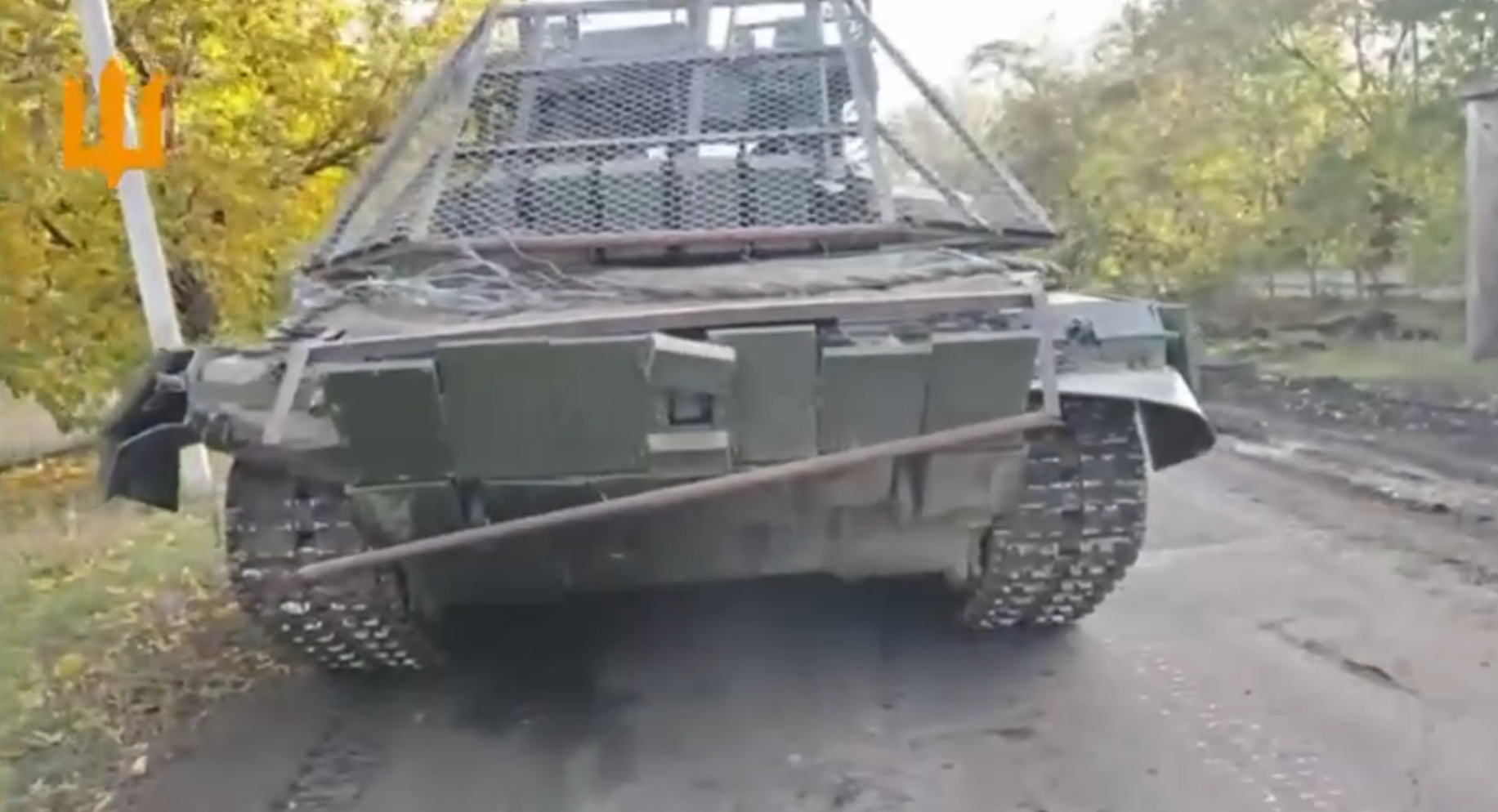 A trophy Russian T-72B3 tank captured by the Ukrainian marines in the Kurakhove sector. November 2024.
/p
pUkraine. Freeze frame from the video of the 35th Separate Mechanized Brigade