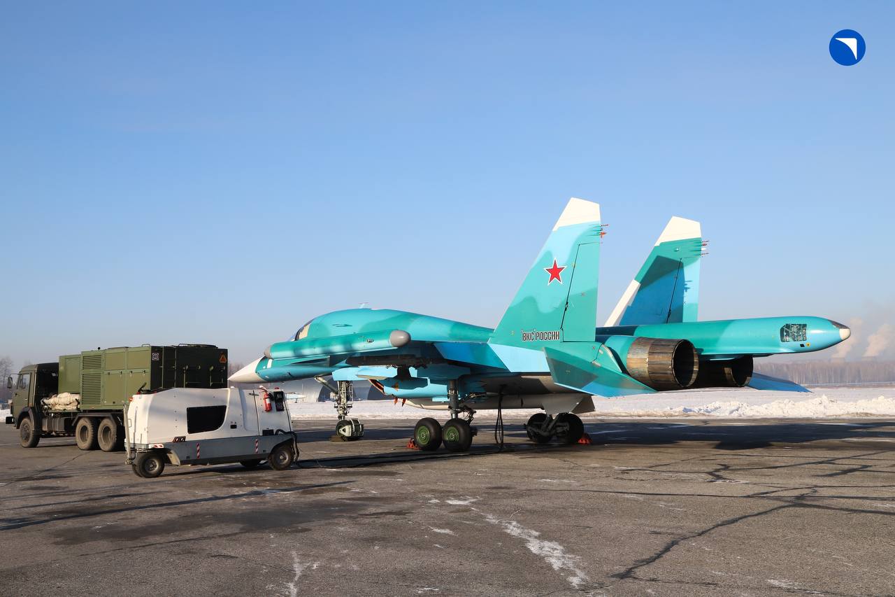 Su-34 aircraft transferred as part of the final batch. December 2024.
/p
pPhoto credits: UAC