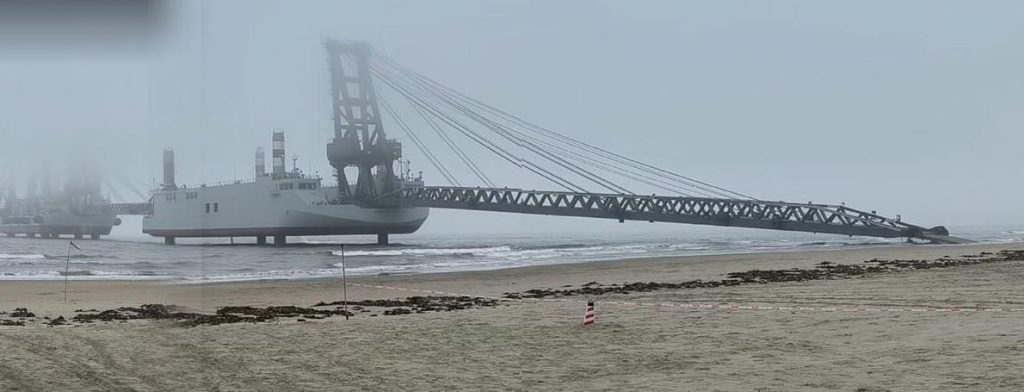 Chinese landing support ship, March 2025